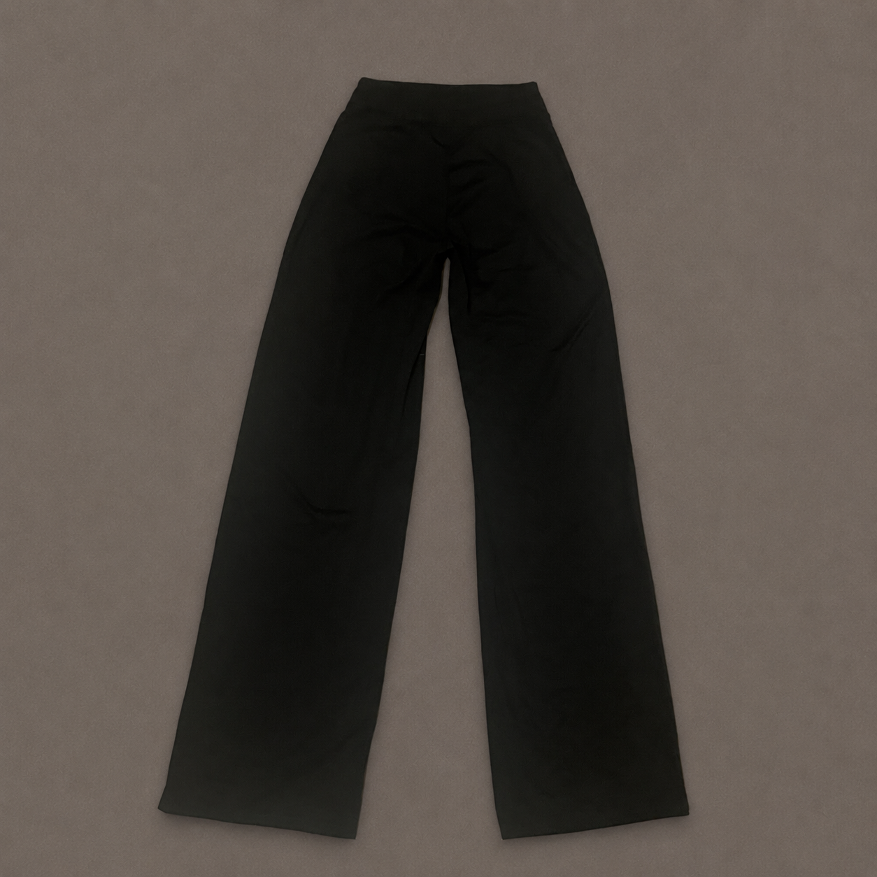Yoga tights med lige ben og blomster detaljer